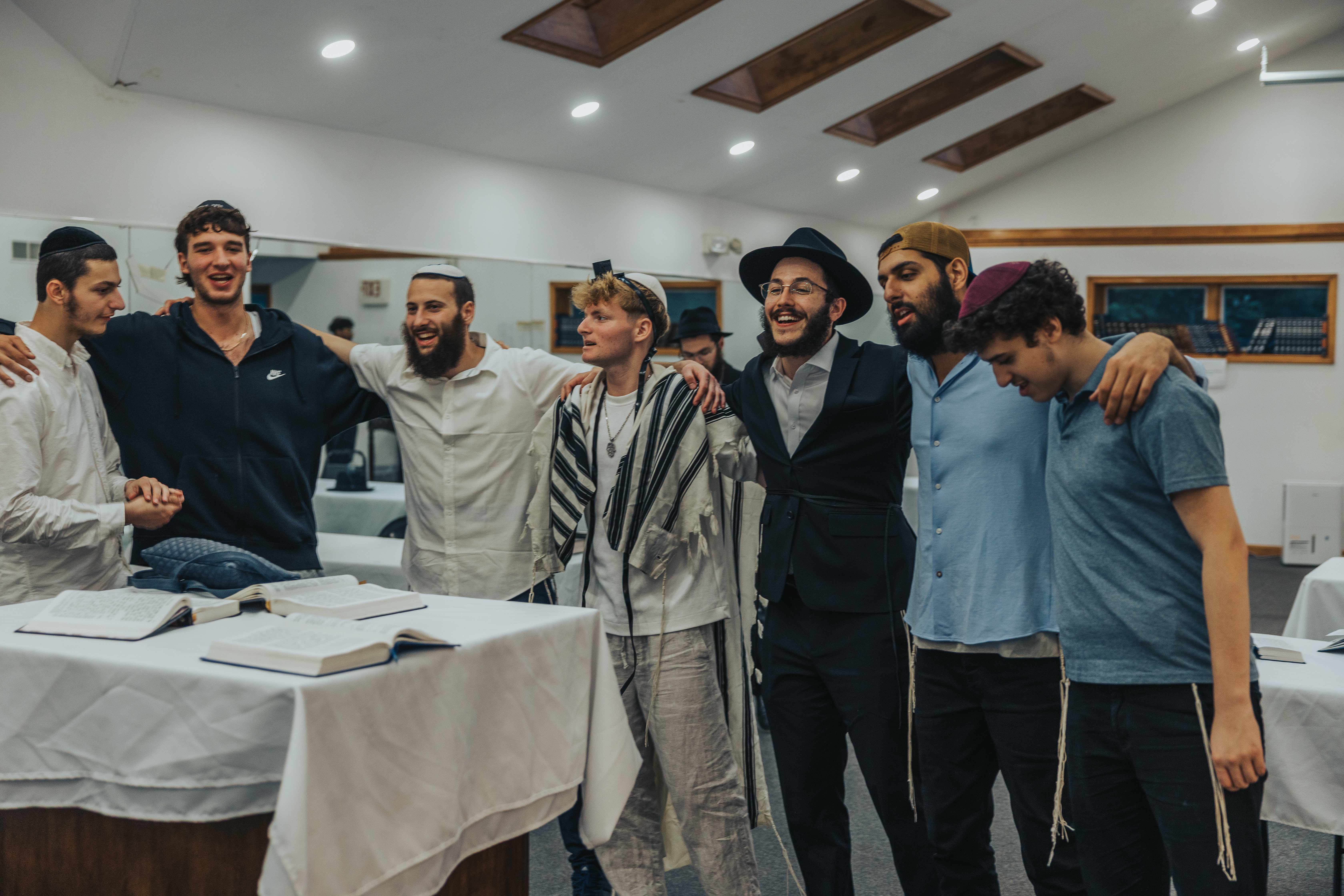 Brotherhood and connection at Farbrengen Retreat